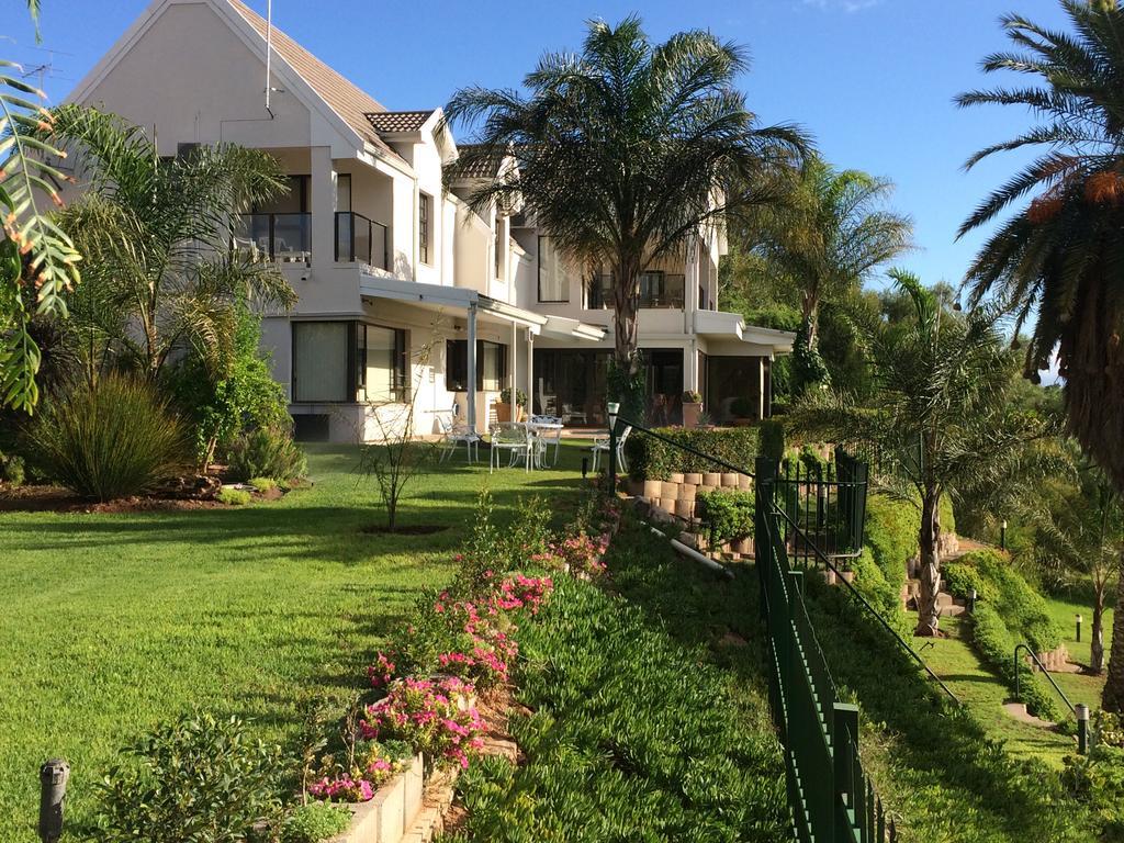 Oewerpalms View Hotel Oudtshoorn Exterior photo
